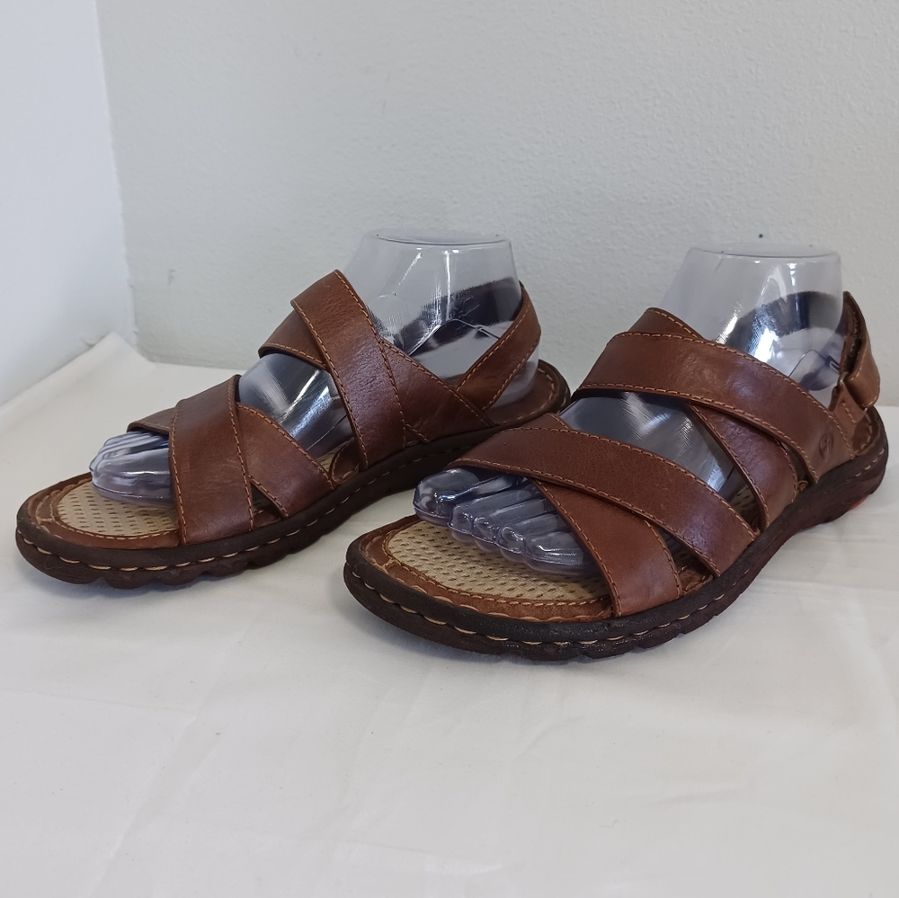 Born Women’s strappy sandals brown leather Sz 8/39